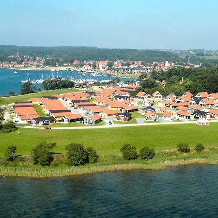 Ferienhaus Holiday Xlvi *